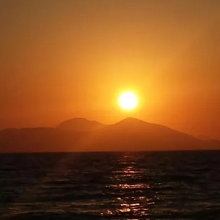 Di Rena , Near The Sea *